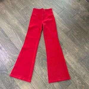 Bell bottom RED ribbed leggings.